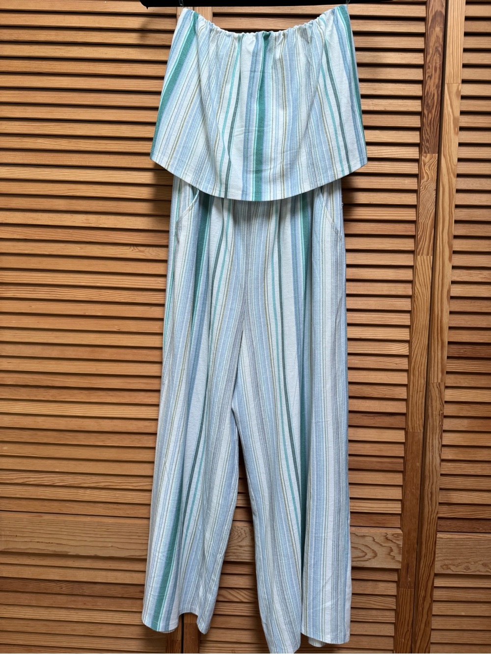 BeBop Striped Off-the-Shoulder Cropped Jumpsuit – Size Small Resortwear Boho